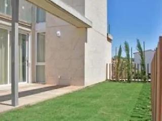 Aparthotel L' Escala Resort